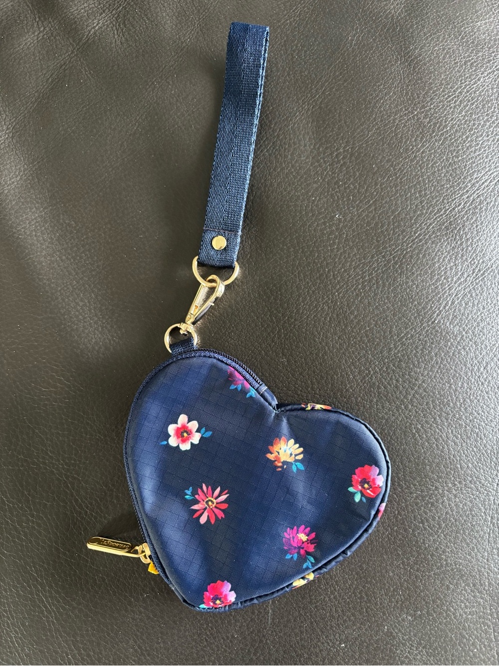 Lesportsac Heart Shape Wristlet
